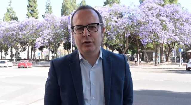 Giorgio Angius parla delle jacarande