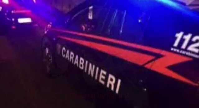 Ennesimo femminicidio, ammazza la moglie e chiama carabinieri