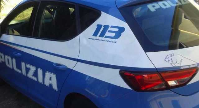 Tredicenne segregata e violentata in garage: indagini su tre ventenni 