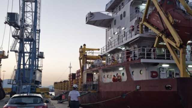 Cagliari, nave mercantile bloccata dalla Capitaneria a Porto Canale: 