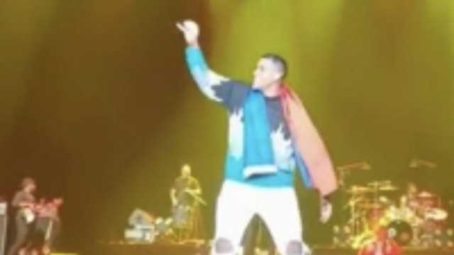 Dramma a Parigi, rapper muore sul palco durante il concerto