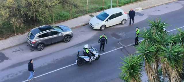 Cagliari, cede il manto stradale in via Mario Aresu: strada transennata