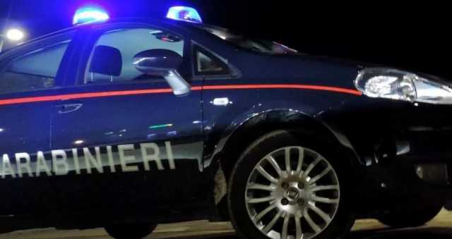 carabinieri auto notturna 