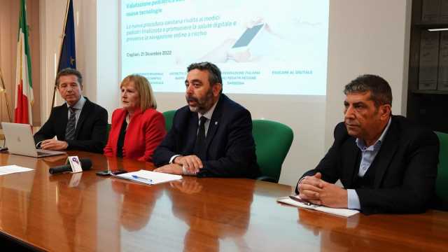 Bambini e rischi online: nasce in Sardegna il "Bilancio di salute digitale" 