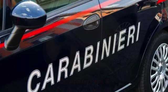 Cagliari, sorpreso mentre ruba due paia di scarpe da Globo: denunciato
