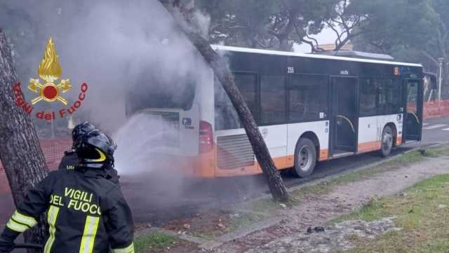 incendio buoncammino bus