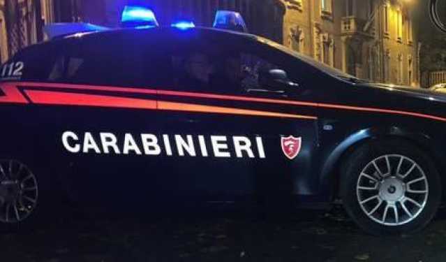 NOTTE CARABINIERI AUTO