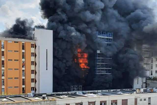 Palazzo In Fiamme Roma