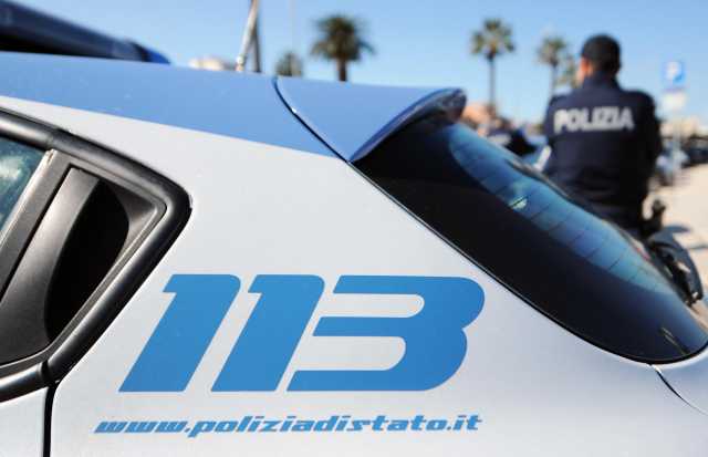 Auto Polizia 113 Sole