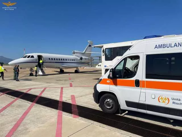 Bambina in pericolo di vita: trasportata con un volo urgente da Cagliari a Milano