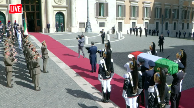 L'ultimo saluto a Giorgio Napolitano: il funerale laico a Montecitorio