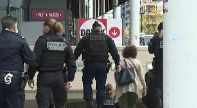 Polizia Parigi