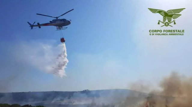 Incendio Elicottero Corpo Forestale Sardegna