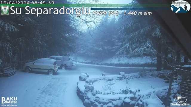 La neve di aprile nel cuore della Sardegna: Gennargentu imbiancato e temperature sotto zero