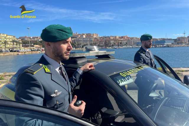 Operazione della Guardia di Finanza a Sestu, sequestrati cosmetici 