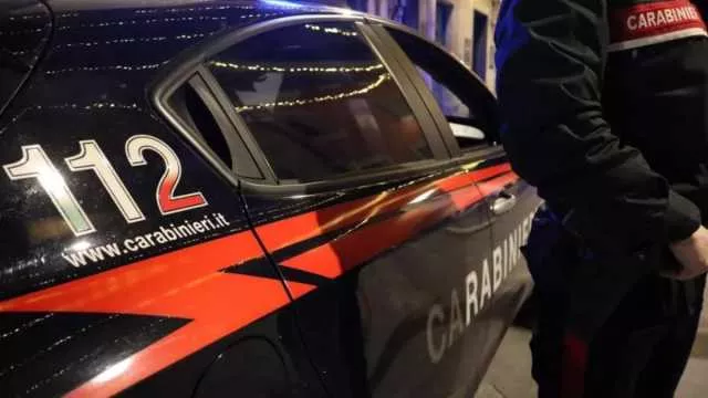 Cagliari, danneggia tre auto ma viene sorpreso dai carabinieri: arrestato 57enne