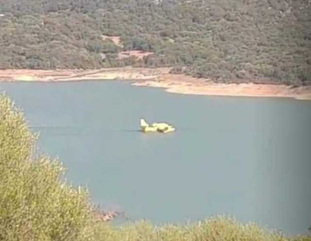 CANADAIR IN AVARIA2