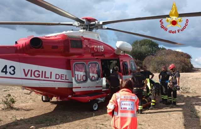 San Vito, paura per un escursionista in difficoltà: soccorso con l'elicottero