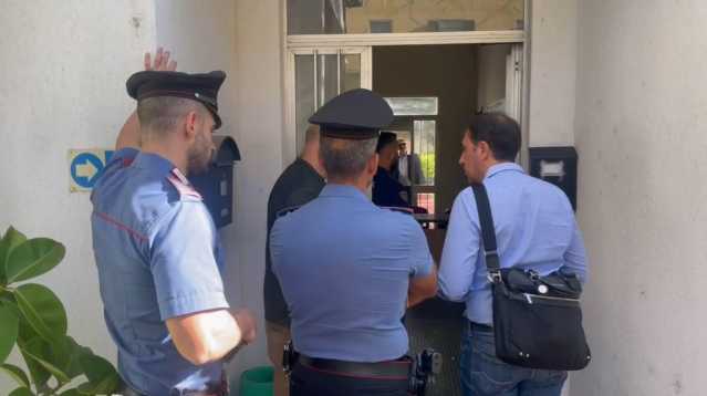 Cagliari, vandalizzata la sede del Pd di via Emilia