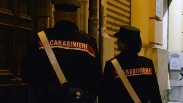 Cagliari, minaccia di far esplodere una bombola per estorcere denaro alla madre