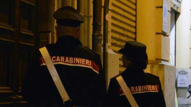 Si apposta sotto casa della madre nonostante il divieto: arrestato 36enne a Monserrato