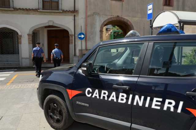 Capoterra, litiga con la compagna e le ruba il cellulare: denunciato 