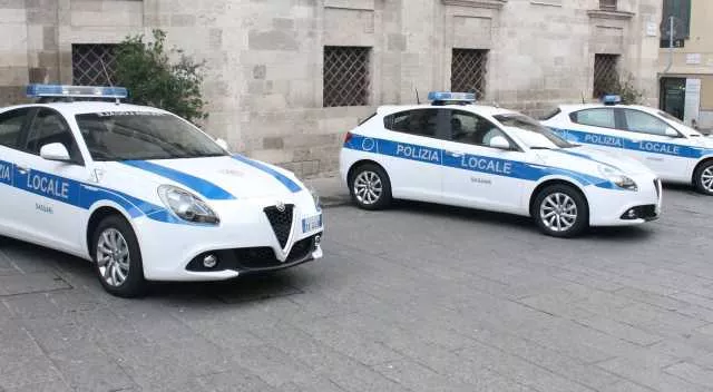 A Sassari boom di sanzioni per l’uso del cellulare alla guida: 750 in meno di un anno