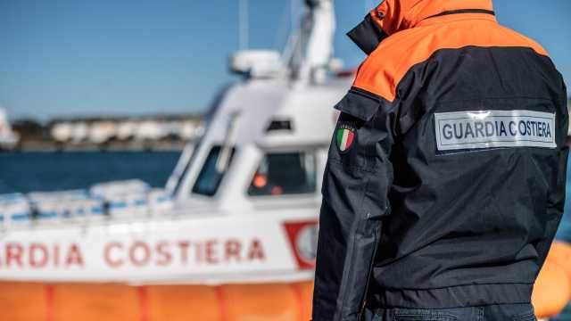 Naufragio a Teulada, non si trovano i migranti dispersi in mare: ricerche senza tregua