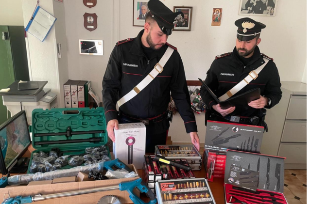 Orune, mercatino mobile con prodotti contraffatti: denunciato un napoletano