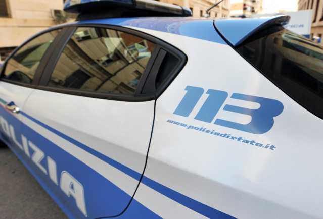 Rapinò con pistola e pugnale un discount a Pirri: incastrato dalle telecamere e arrestato