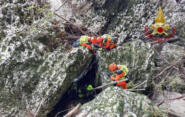 Ragazzi annegati nel Natisone, 4 indagati: tre sono vigili del fuoco