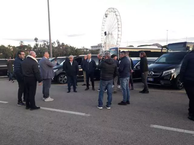 Ncc e Uber, la protesta fa tappa a Cagliari: 