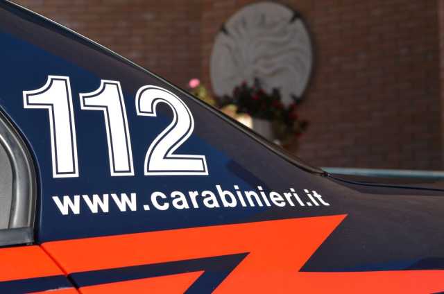 Carbonia, sorpreso mentre tenta di forzare la porta del supermercato Lidl: arrestato 