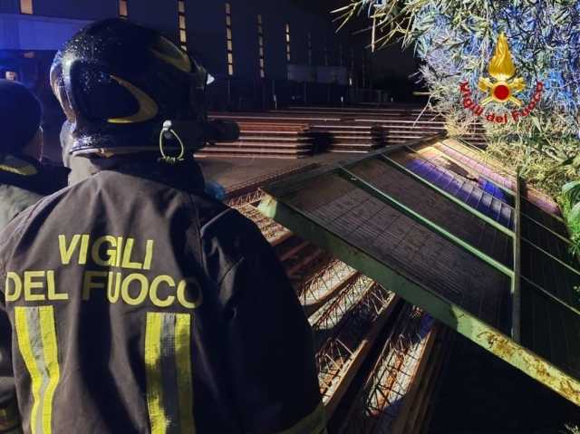 Incidente sul lavoro a San Sperate, il cancello cade e lo schiaccia: ferito un 42enne