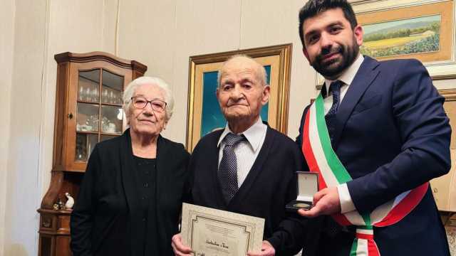 La miniera, la guerra e l'arrivo a Cagliari: Costantino Mereu compie 104 anni