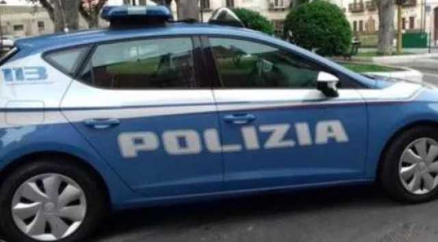 Cagliari, donna scippata e scaraventata contro un'auto in viale Merello: trentunenne in manette