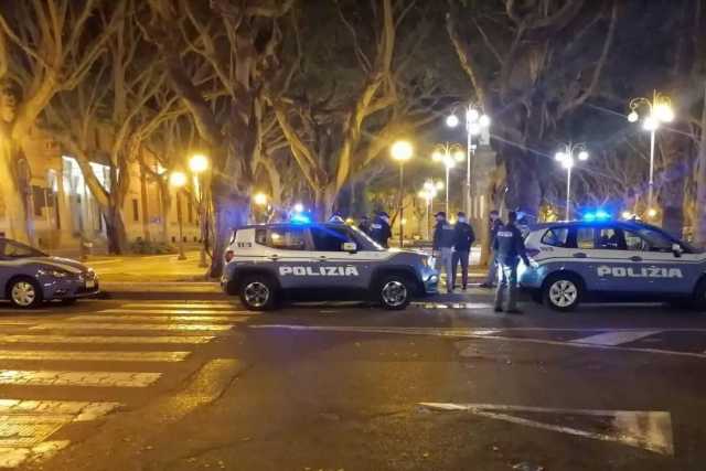 Cagliari, spacciava dalla finestra di casa sua: scatta l'arresto e obbligo di firma