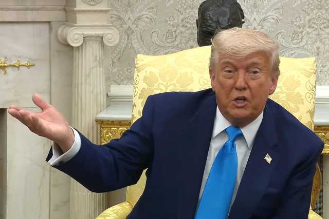 Trump minaccia dazi del 50% per l'Ue: 