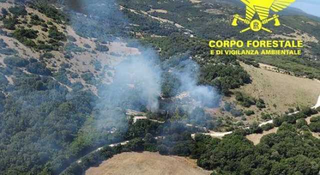 Isola (ancora) in fiamme, roghi da Arbus a Ozieri: elicotteri in volo