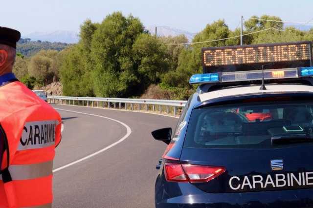 Siniscola, arrestato l'autore di una rapina al supermercato: aveva minacciato la cassiera con la pistola
