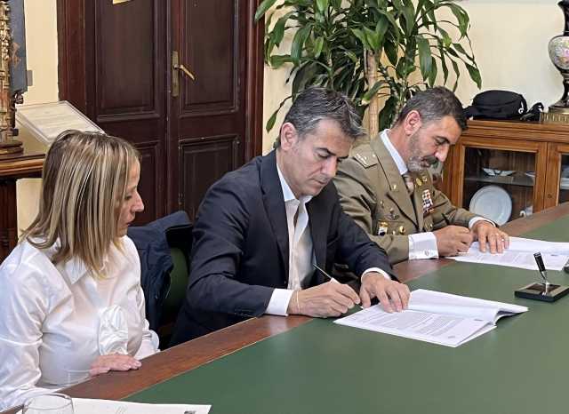 Stabilimento balneare militare del Poetto, servizi gratis per bambini e disabili: il Comune rinnova con l'Esercito