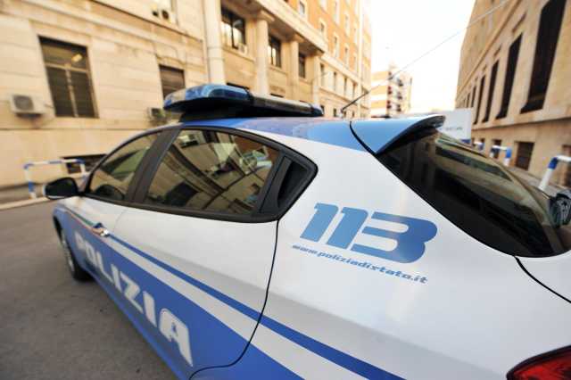 Cagliari, ruba un portafogli e usa le carte di credito per pagare: 32enne finisce in carcere 