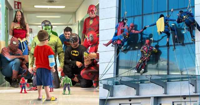 Sassari, i supereroi acrobatici arrivano dal cielo in ospedale per fare visita ai bimbi ricoverati 