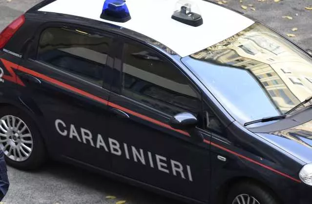 Pedinamenti e insulti sui social contro l'ex compagna: arrestato un agricoltore a Samassi