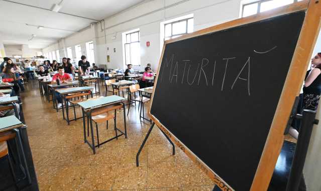 Al via gli esami di maturità: in Sardegna 12mila candidati, ma è record di non ammessi