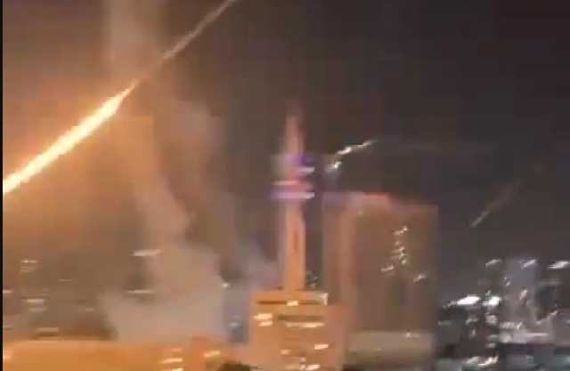 Medio Oriente, l'Iran minaccia di usare 2mila missili contro Israele. Paura per escalation nucleare