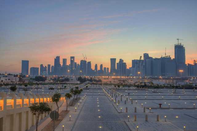 L'Iran attacca le basi militari Usa in Qatar: esplosioni a Doha 