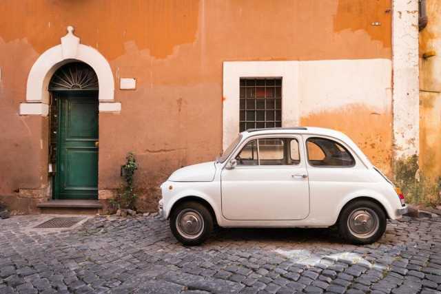 In Sardegna le auto sono sempre più vecchie: l'Isola è al terzo posto in Italia