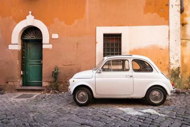 In Sardegna le auto sono sempre più vecchie: l'Isola è al terzo posto in Italia