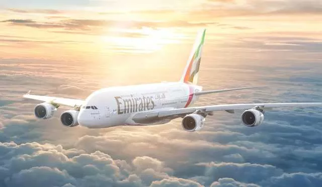 Emirates assume nuovi piloti e assistenti di volo: open day anche a Cagliari e Olbia